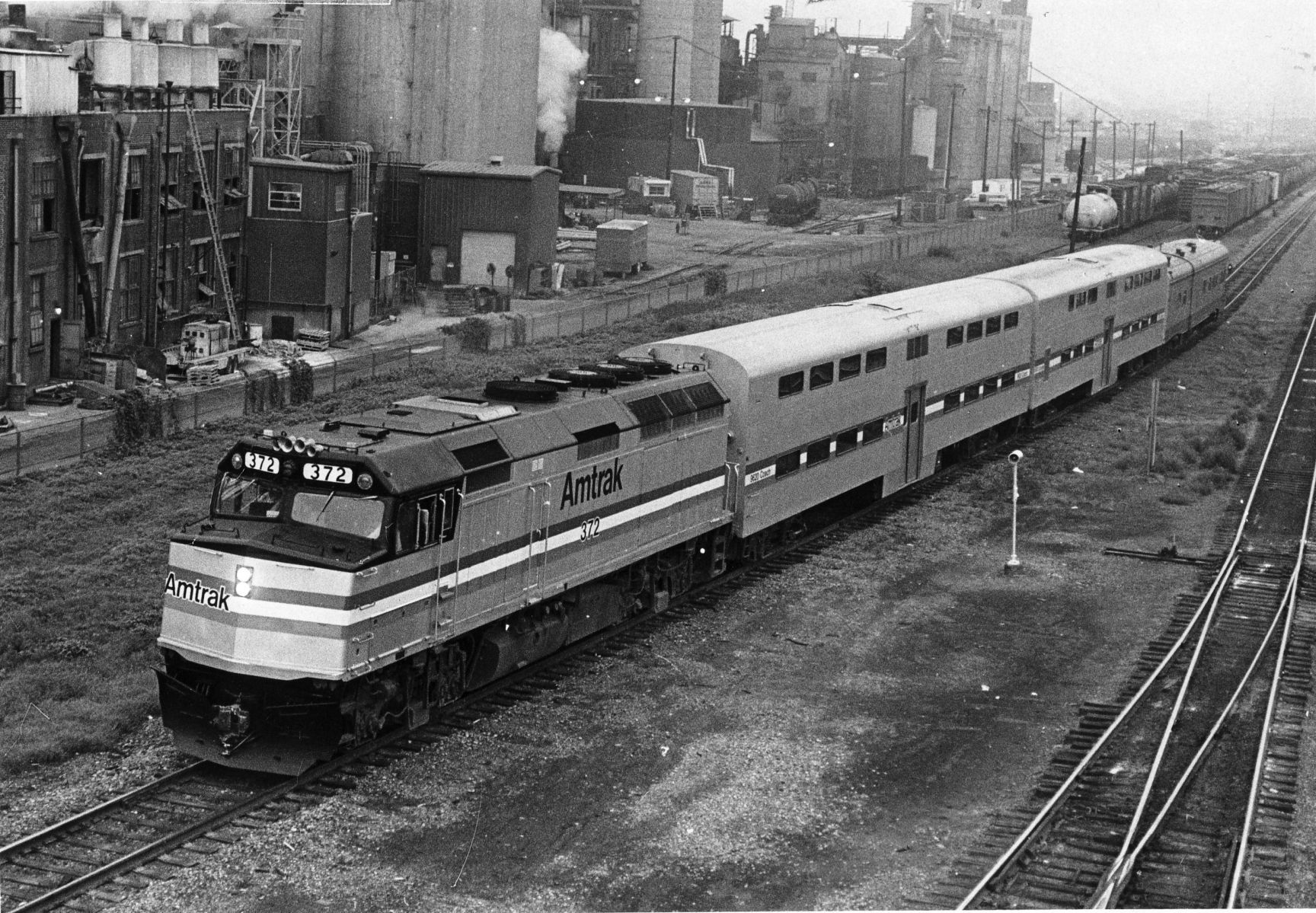 Amtrak passenger 1981.jpg